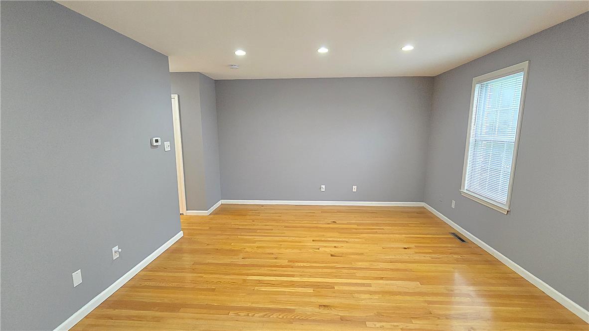1946 Alberta Drive Property Photo 14