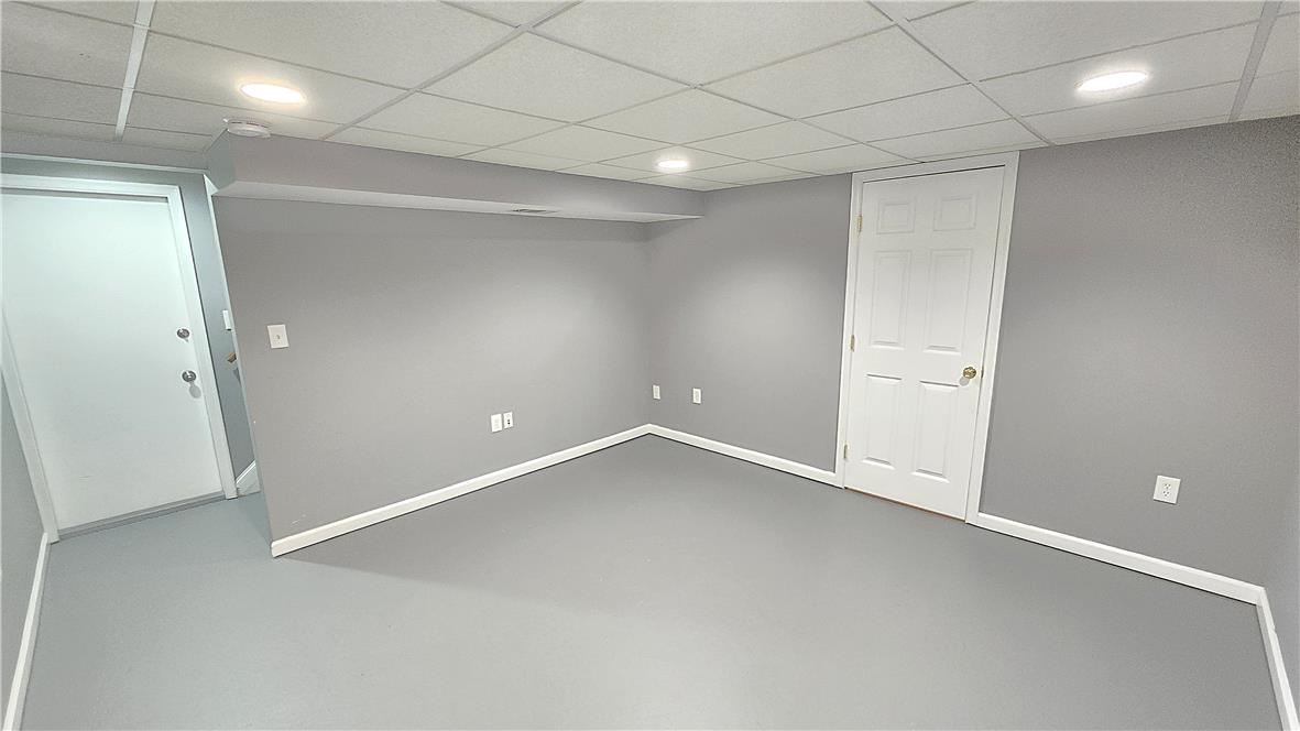1946 Alberta Drive Property Photo 36