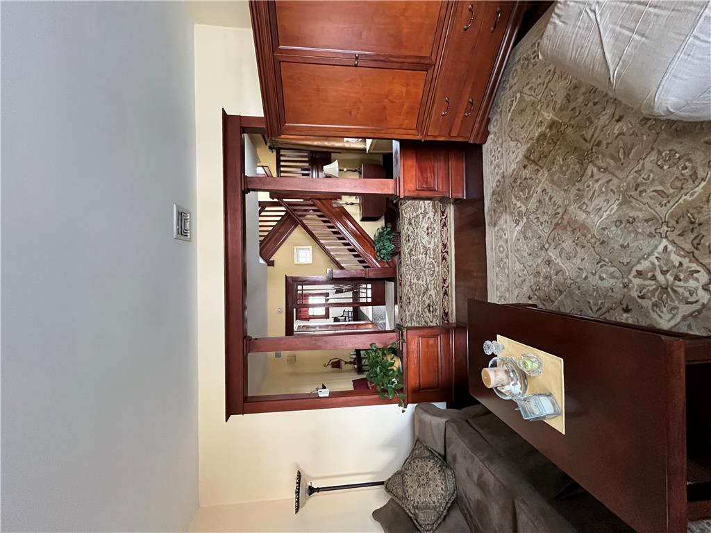 240 Lincoln Street Property Photo 3