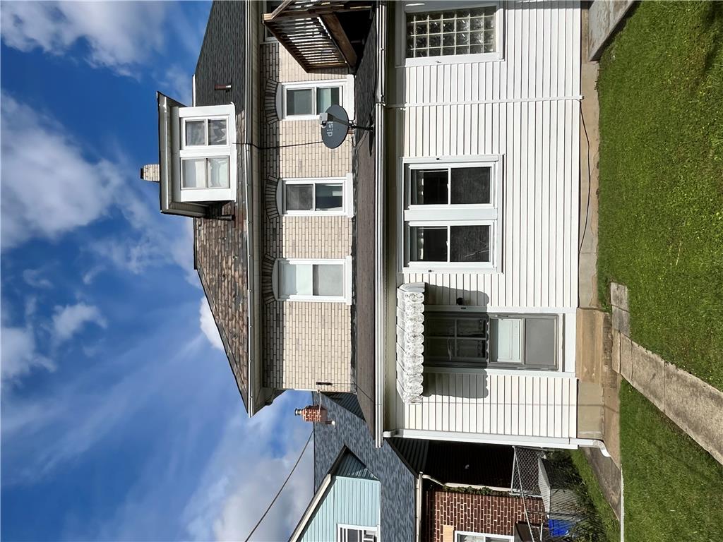 240 Lincoln Street Property Photo 16
