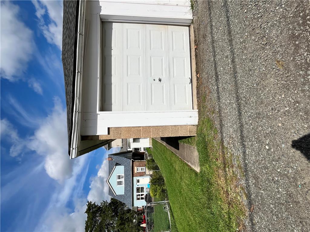 240 Lincoln Street Property Photo 17