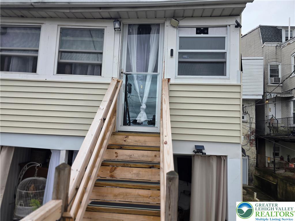 620 West Broad Street Property Photo 3