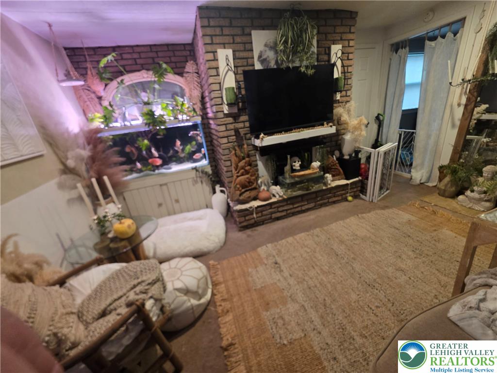 620 West Broad Street Property Photo 4