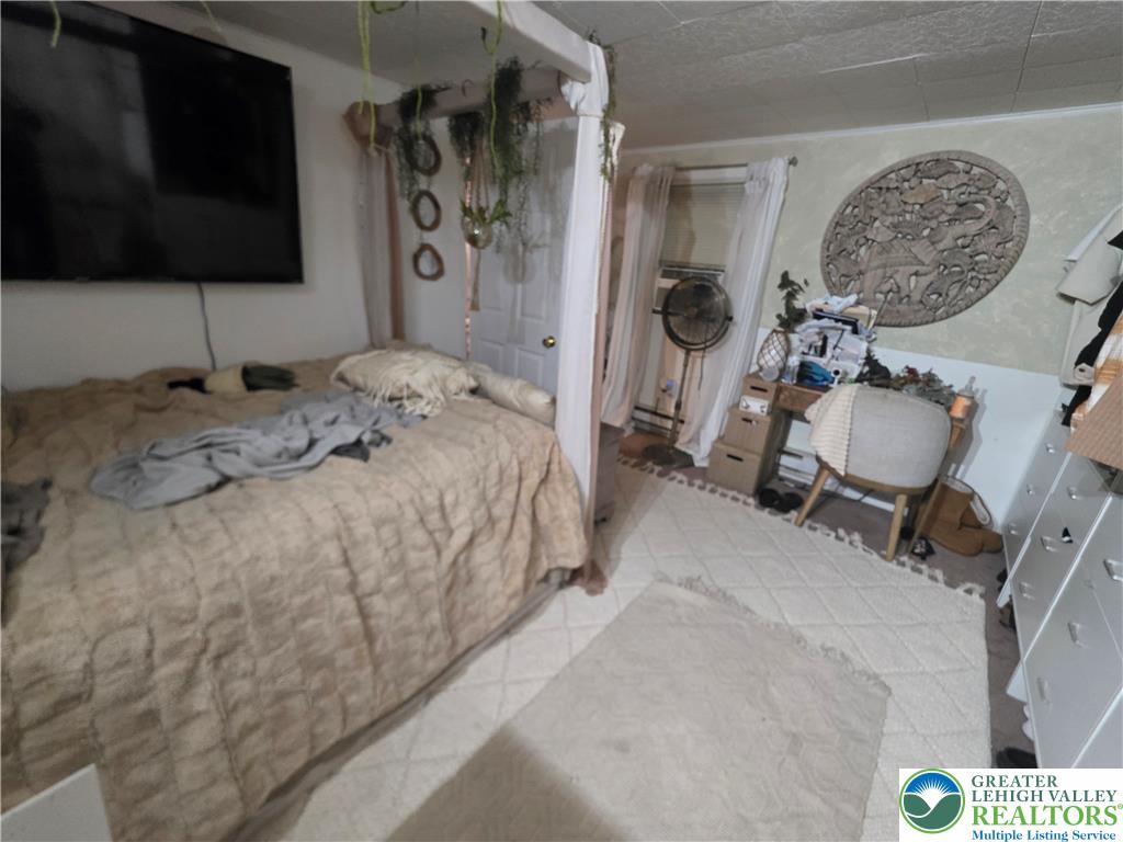 620 West Broad Street Property Photo 7
