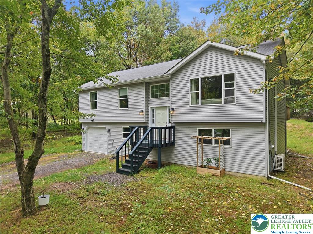 207 Chippewa Trail Property Photo 1
