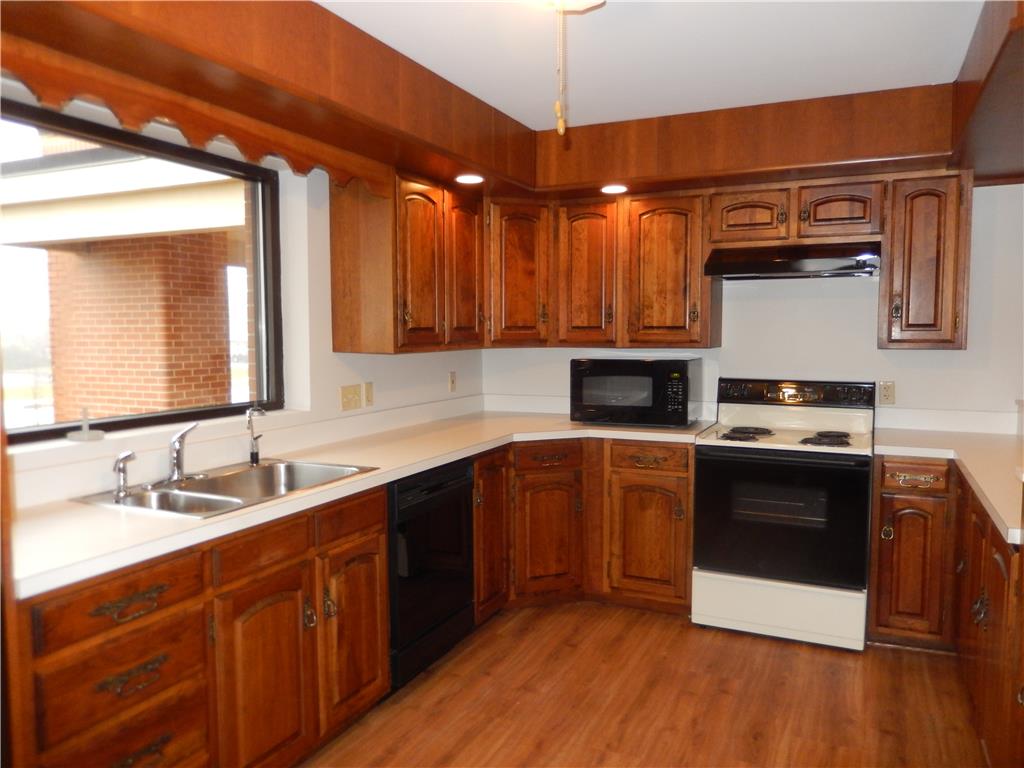 4240 Tilghman Street Property Photo 3