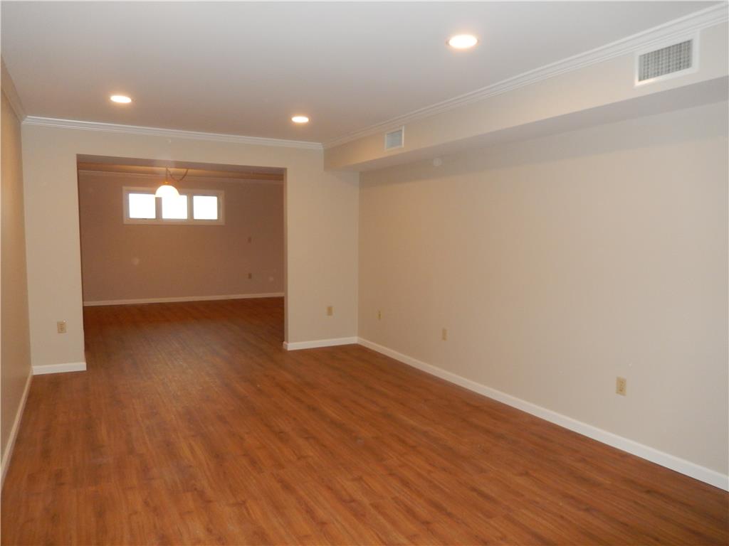4240 Tilghman Street Property Photo 7