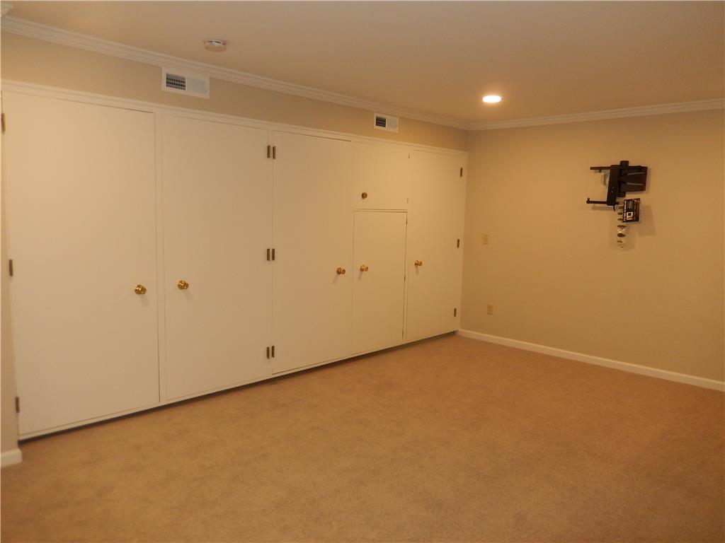 4240 Tilghman Street Property Photo 13
