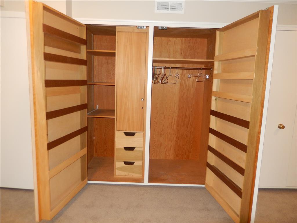 4240 Tilghman Street Property Photo 14