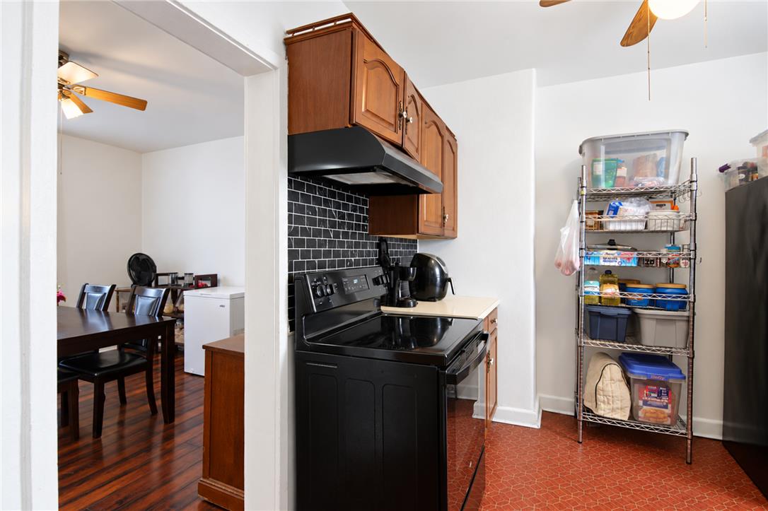 104 West Bertsch Street Property Photo 17