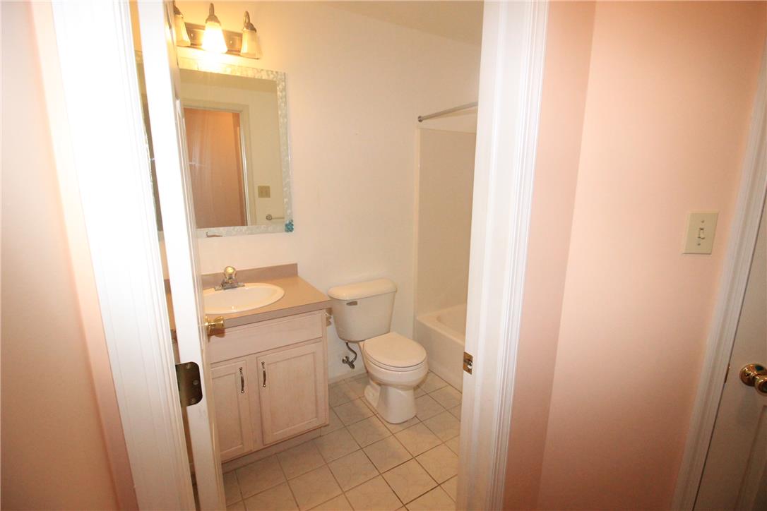 1703 Pinewind Drive Property Photo 11