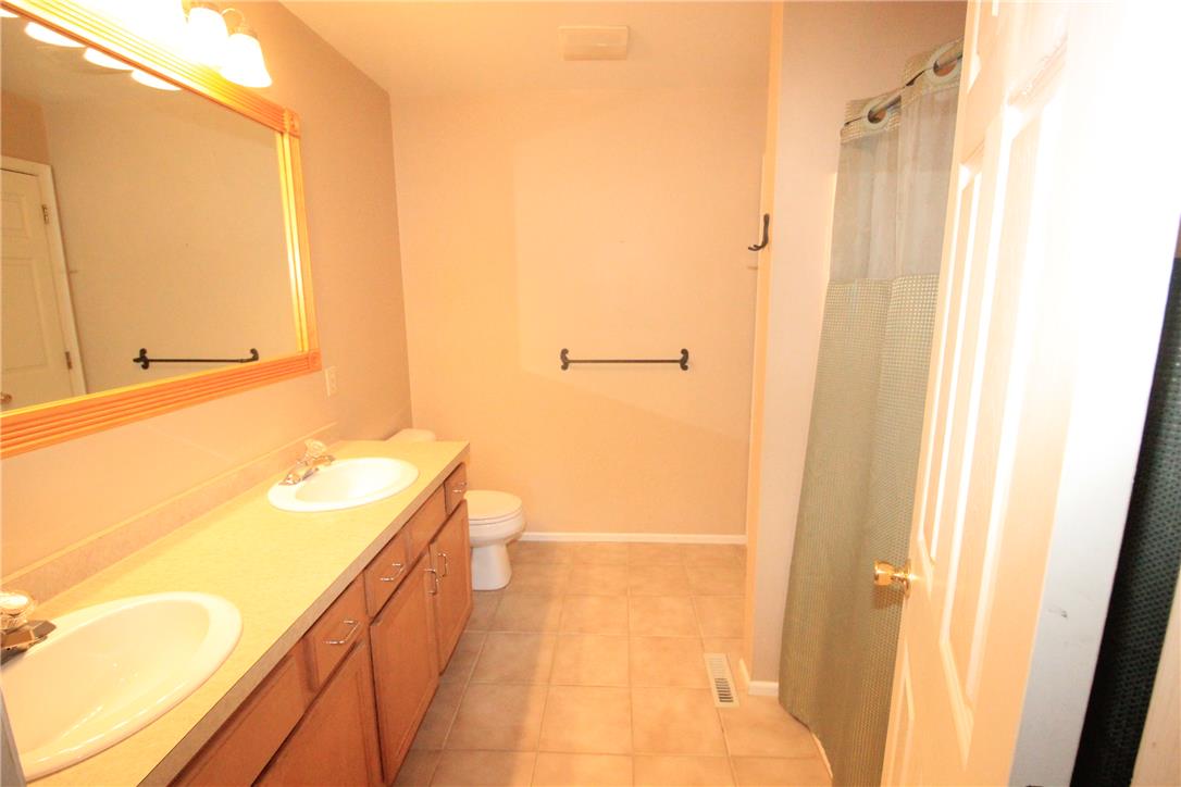 1703 Pinewind Drive Property Photo 12
