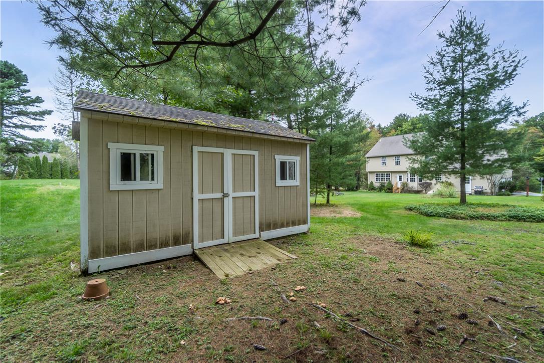 1725 Forest Street Property Photo 9