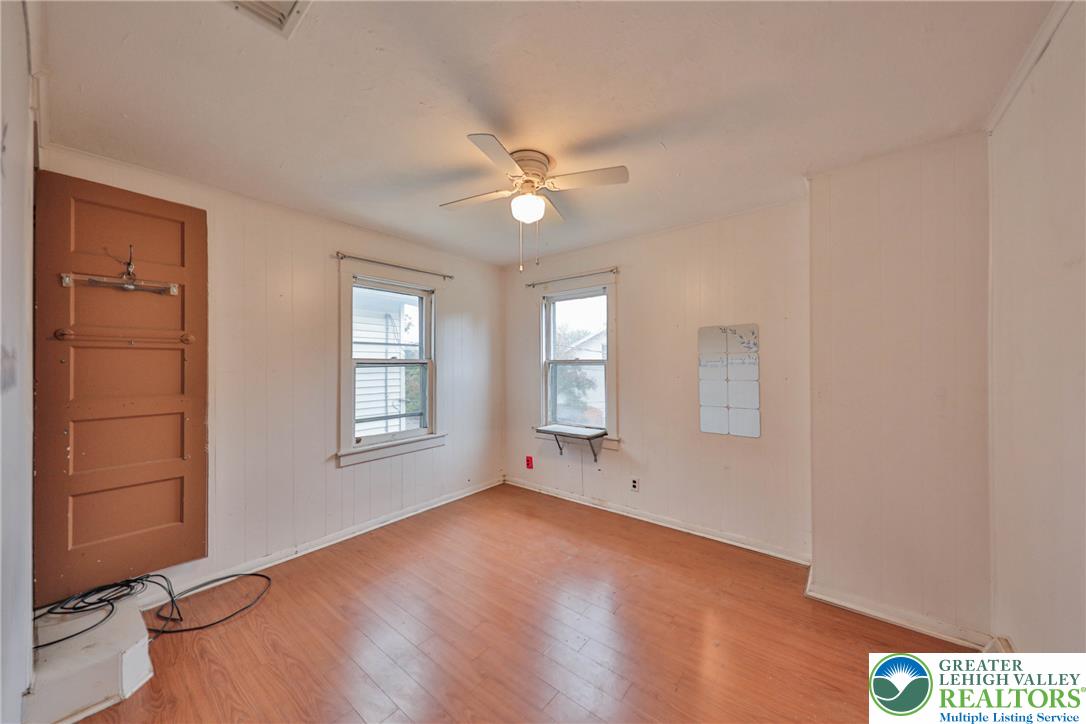 2409 Lennox Street Property Photo 16