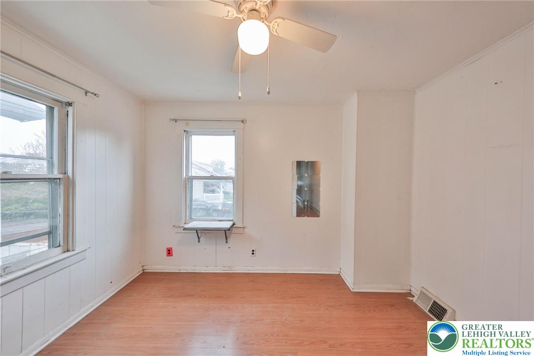 2409 Lennox Street Property Photo 20