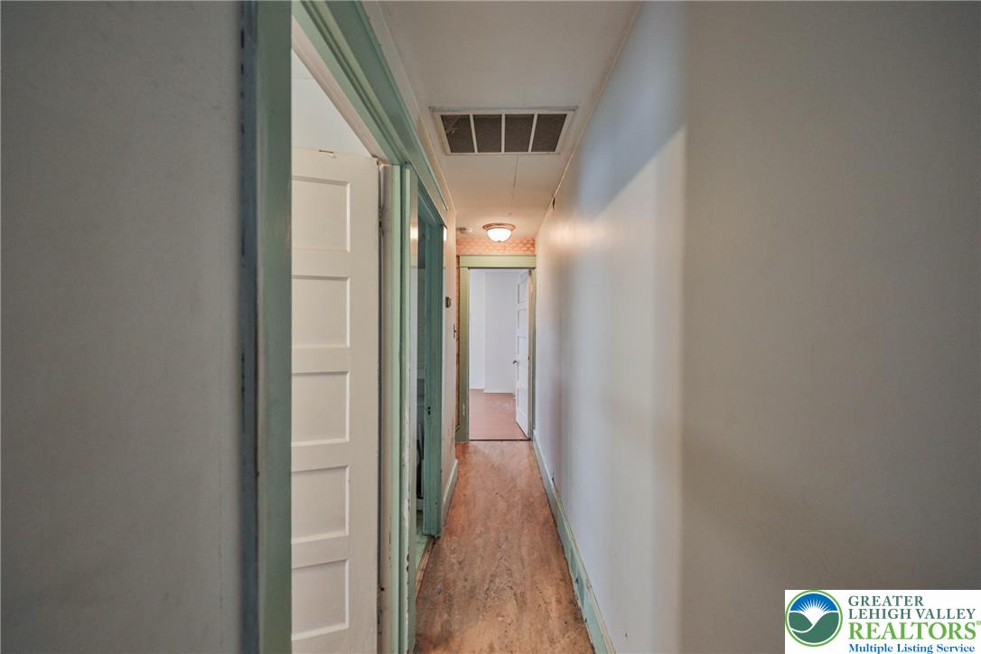 2409 Lennox Street Property Photo 23