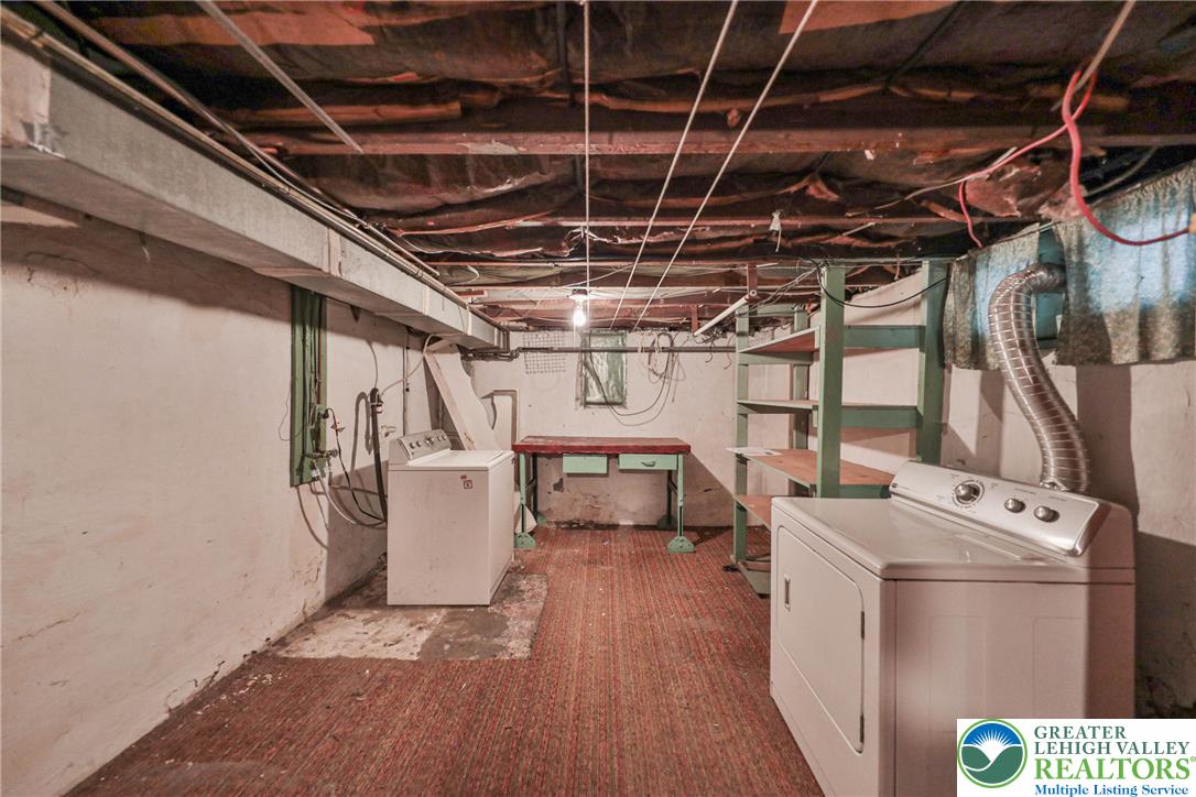 2409 Lennox Street Property Photo 34