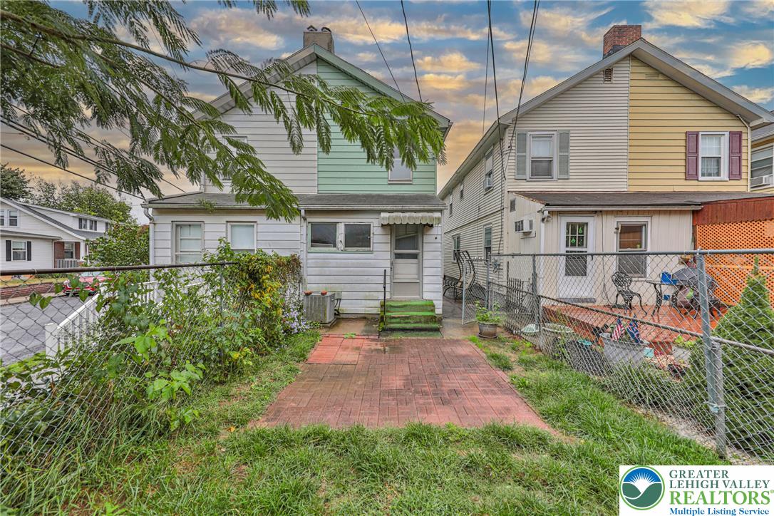 2409 Lennox Street Property Photo 38