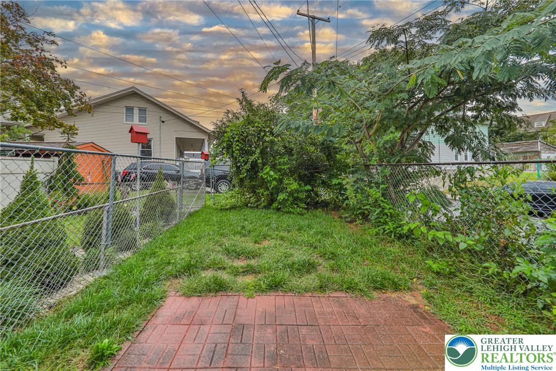 2409 Lennox Street Property Photo 41