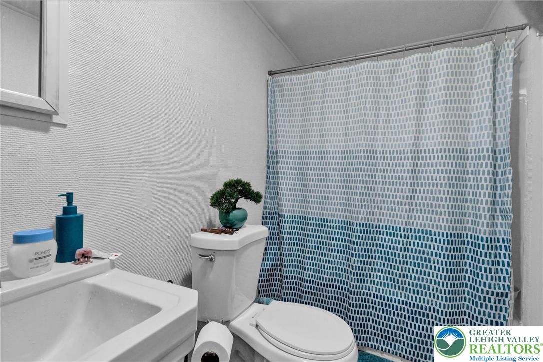 117 North Franklin Street Property Photo 25