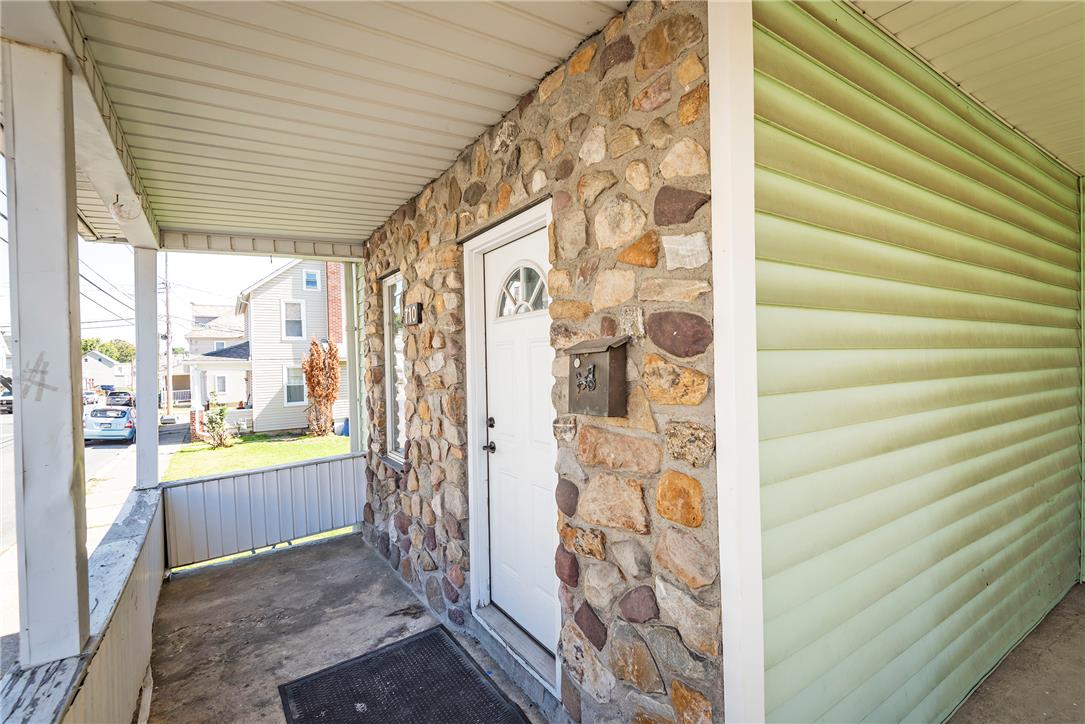 710 William Street Property Photo 3