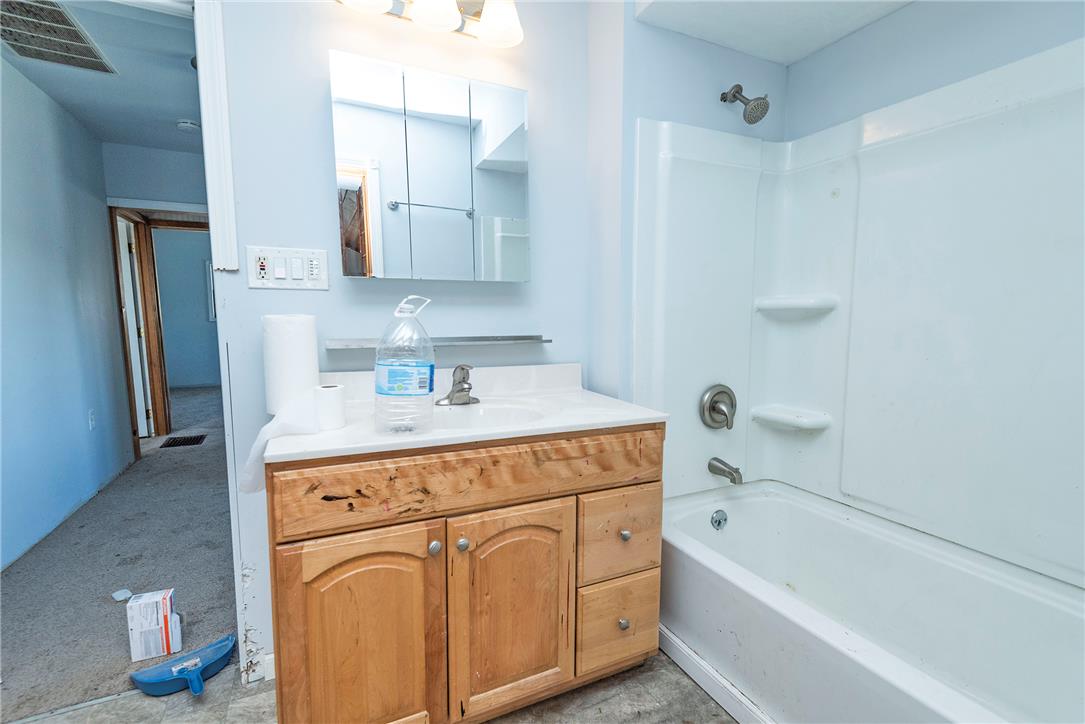 710 William Street Property Photo 25