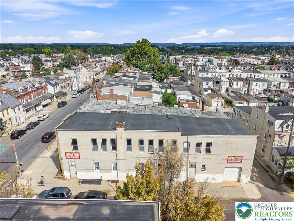 701 8th Street Property Photo 4