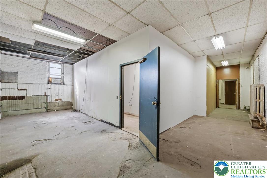 701 8th Street Property Photo 21