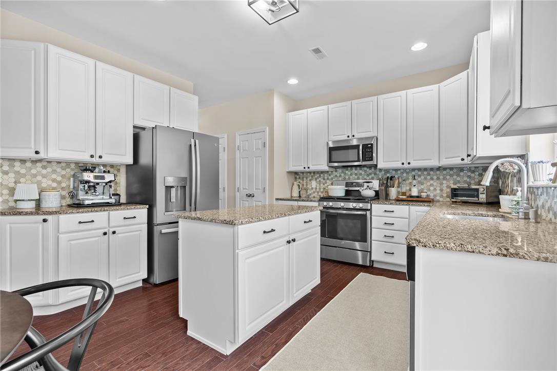 963 Spring White Drive Property Photo 11