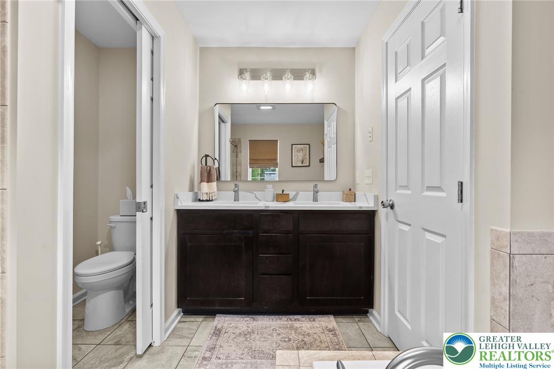 963 Spring White Drive Property Photo 21