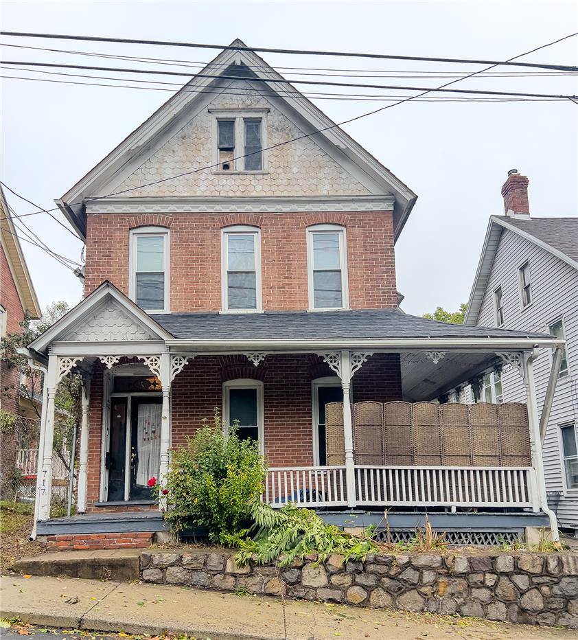 717 Market Property Photo 2