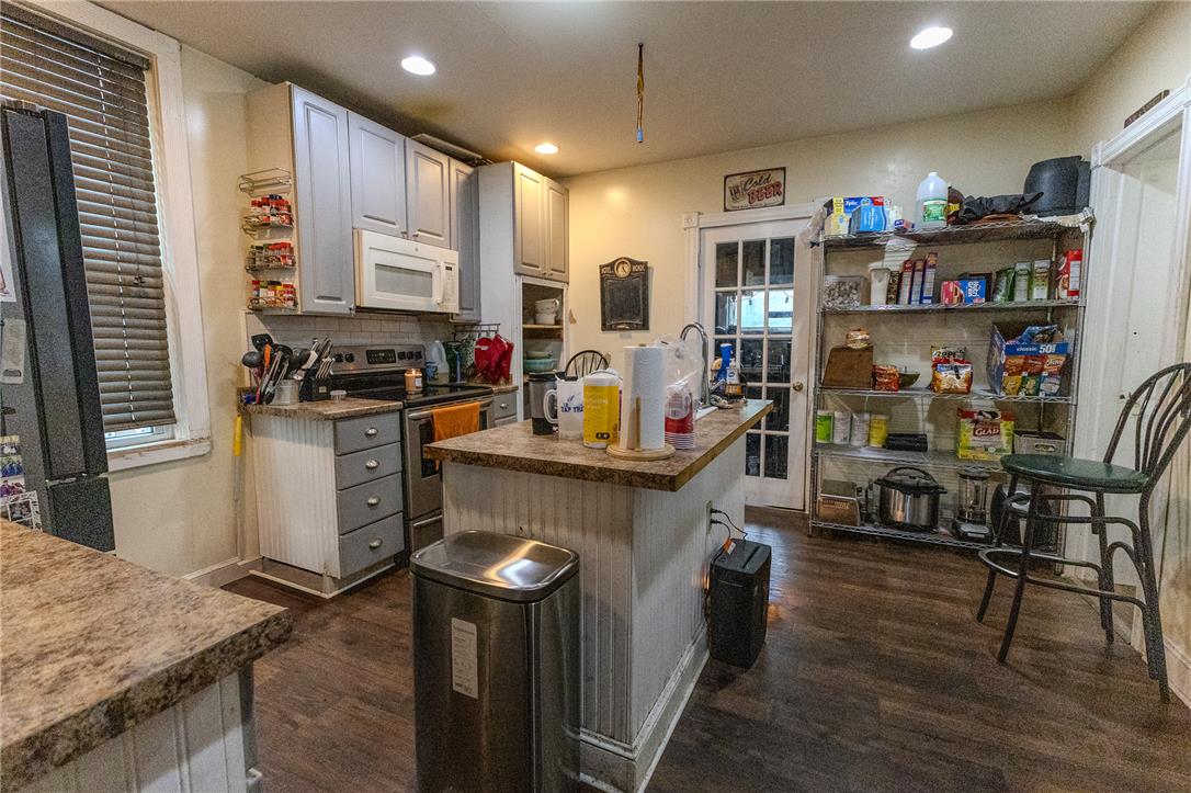 717 Market Property Photo 4
