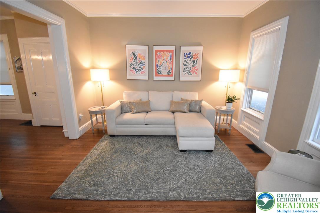 230 Porter Street Property Photo 8