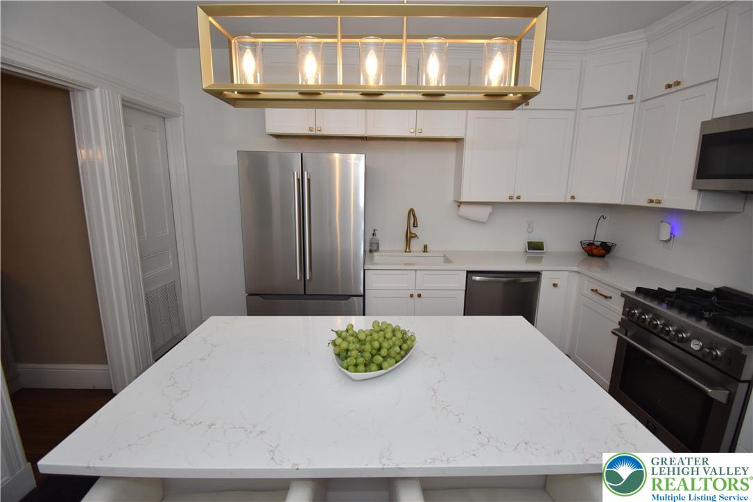 230 Porter Street Property Photo 15