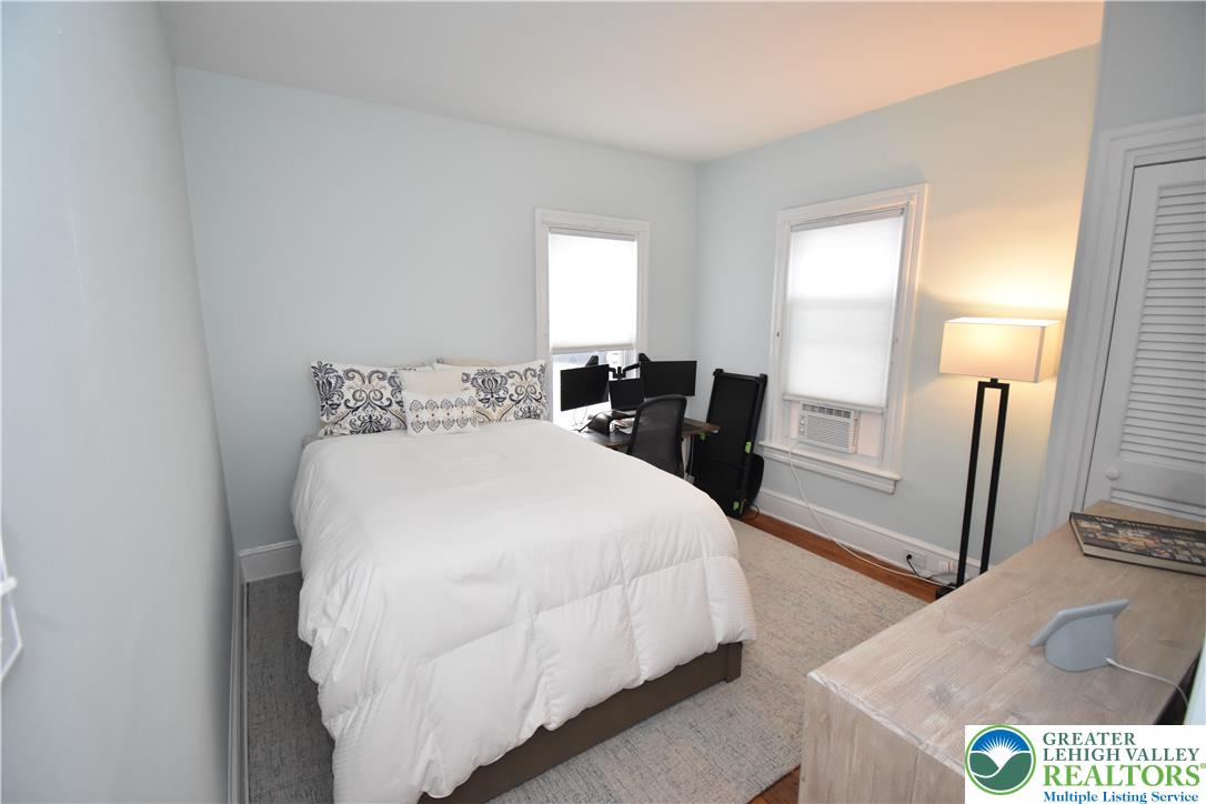 230 Porter Street Property Photo 32