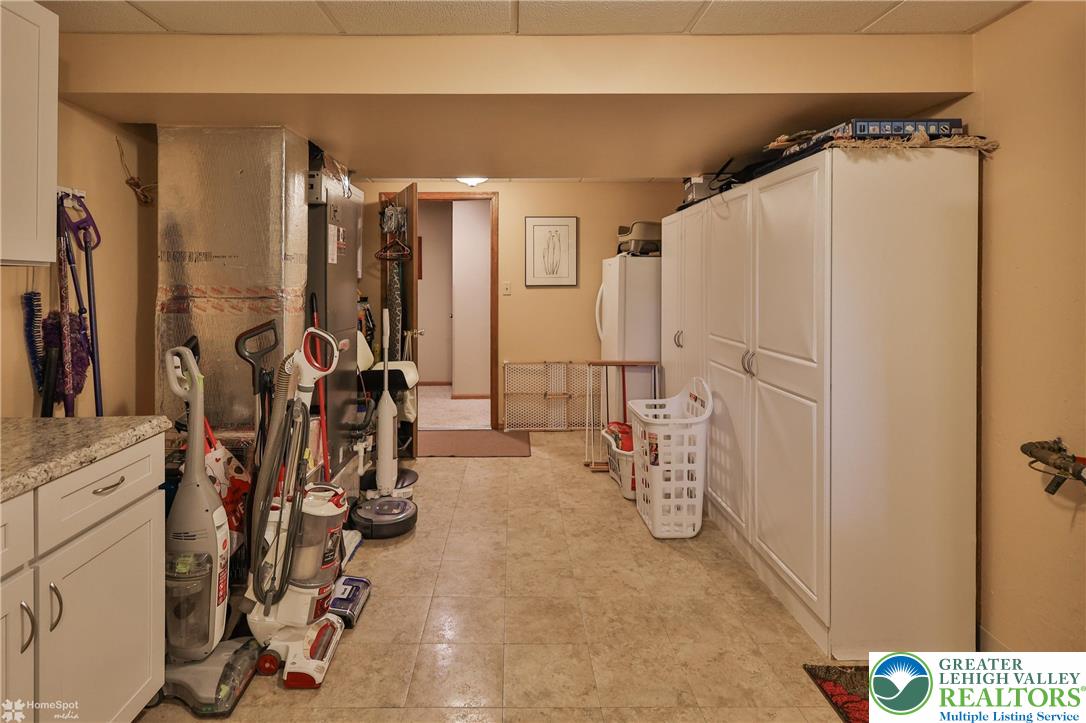 2821 Center Street Property Photo 42