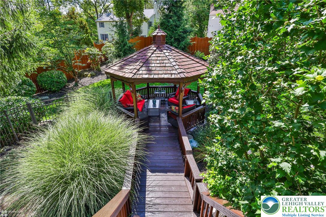 2821 Center Street Property Photo 45
