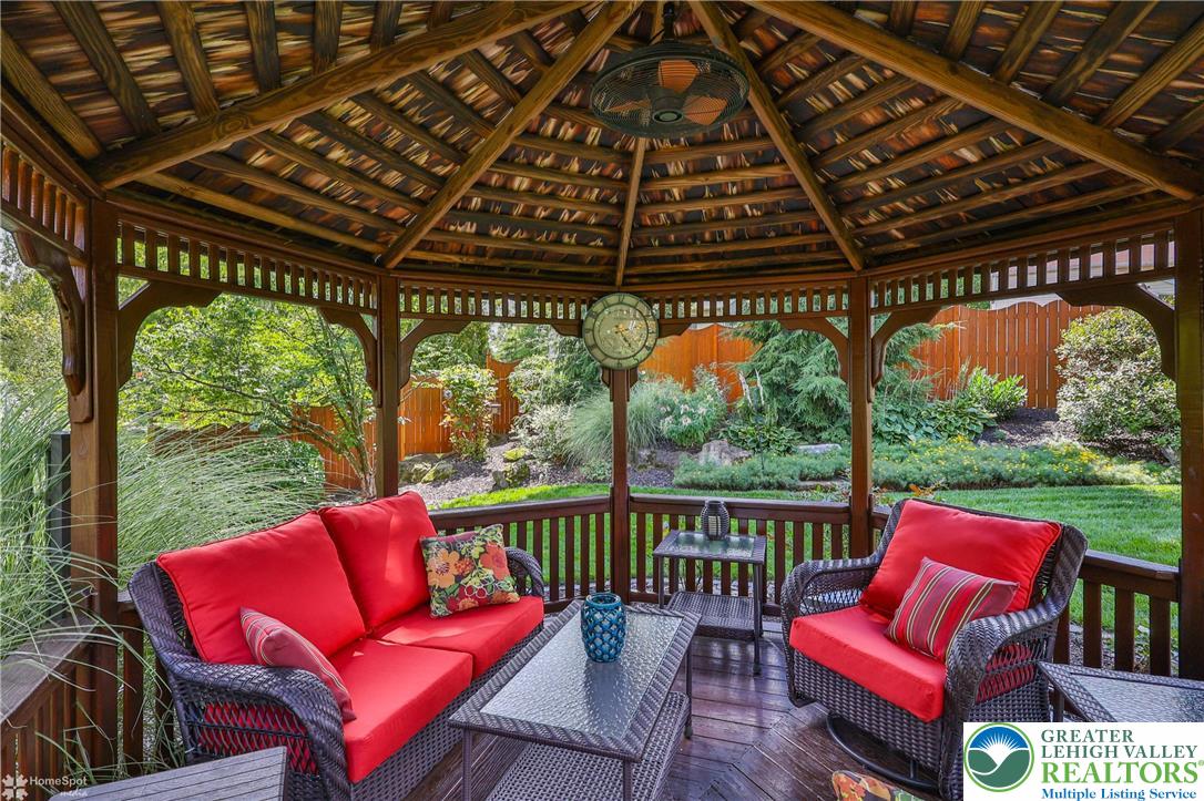 2821 Center Street Property Photo 46