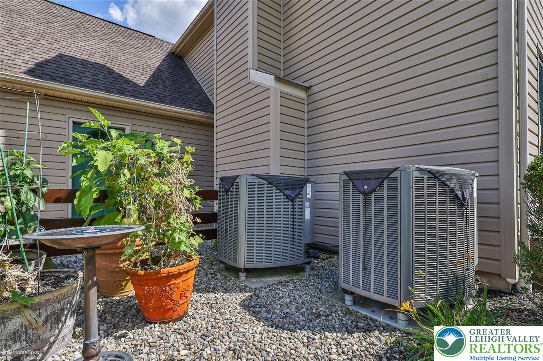 2821 Center Street Property Photo 54