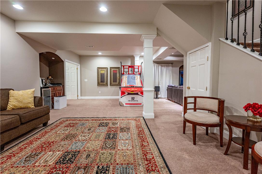 2208 Pembrooke Drive Property Photo 46