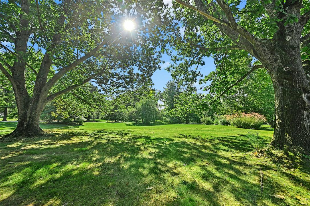 1807 Apple Tree Lane Property Photo 38