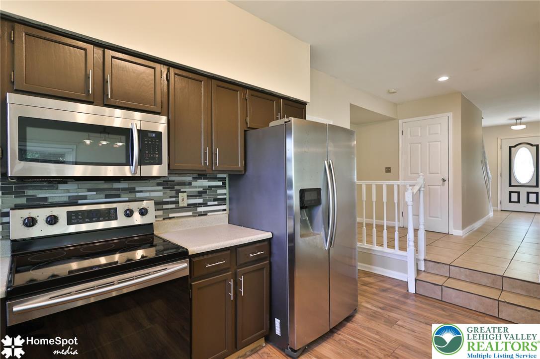 1862 Falcon Drive Property Photo 10