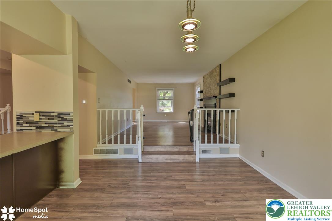 1862 Falcon Drive Property Photo 18