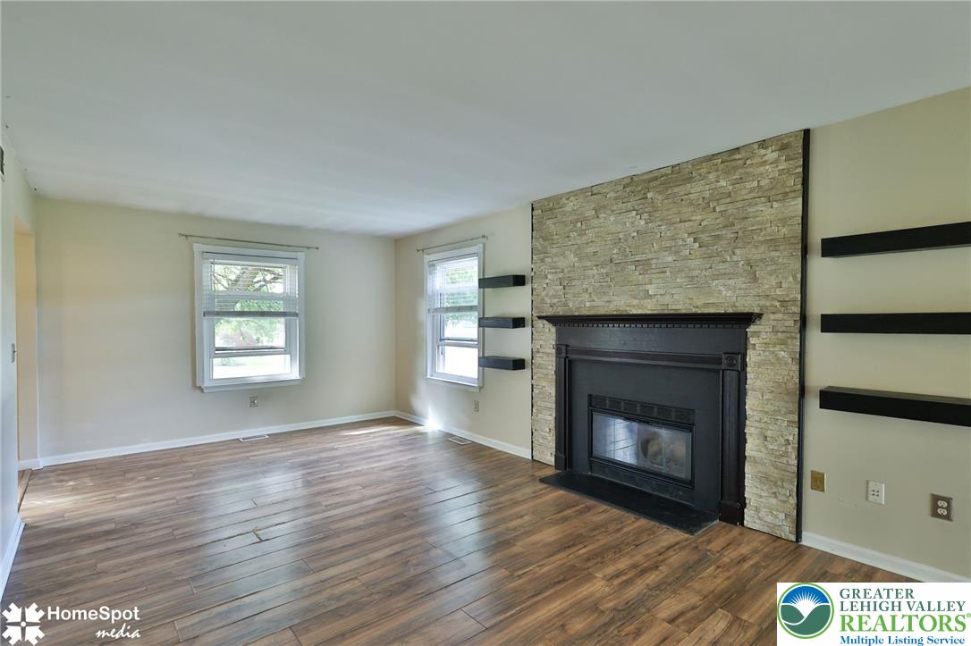 1862 Falcon Drive Property Photo 19