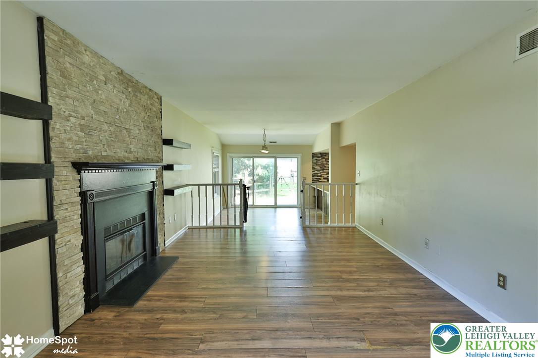 1862 Falcon Drive Property Photo 21