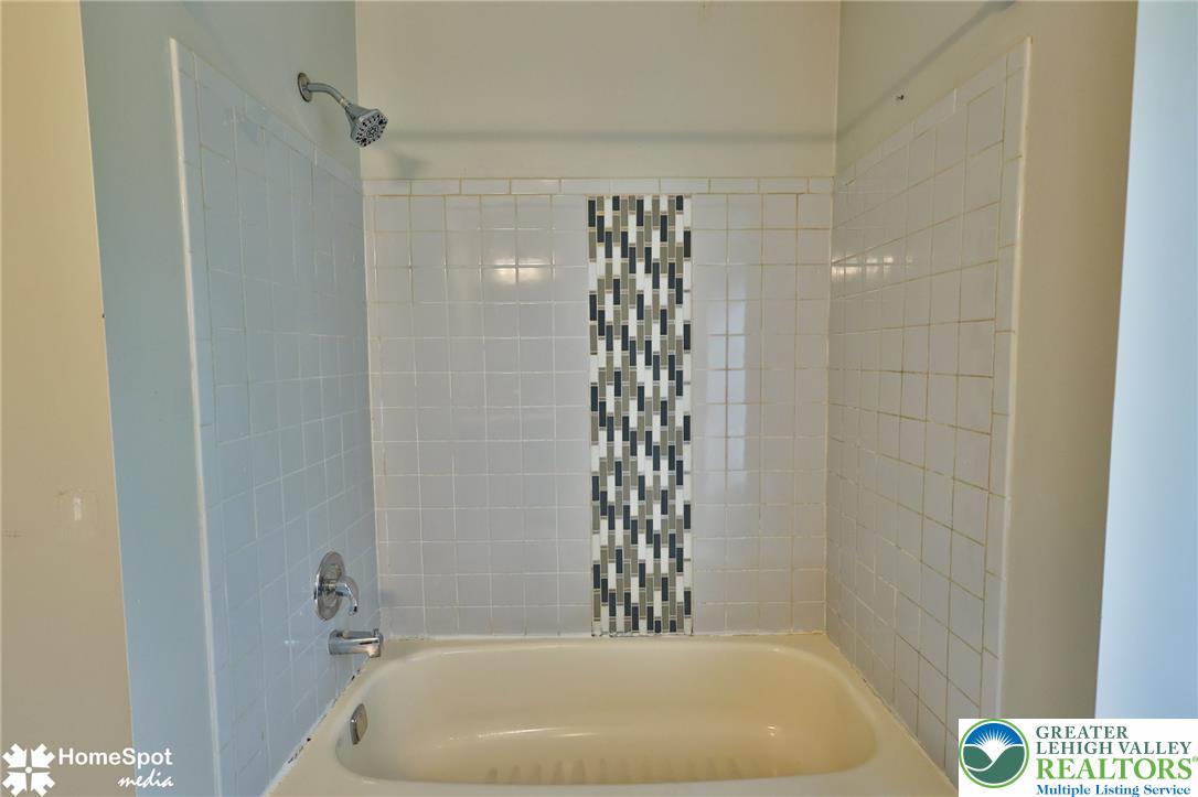 1862 Falcon Drive Property Photo 33