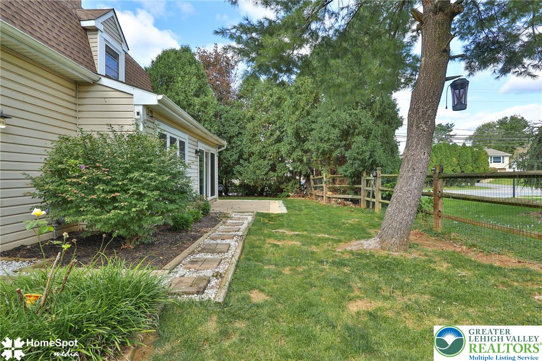 1862 Falcon Drive Property Photo 46