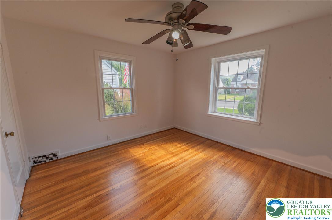 189 Greenleaf Street Property Photo 9