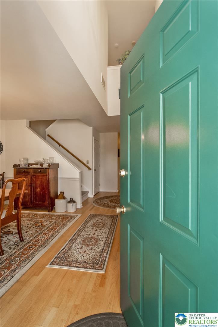 276 Park Ridge Drive Property Photo 3