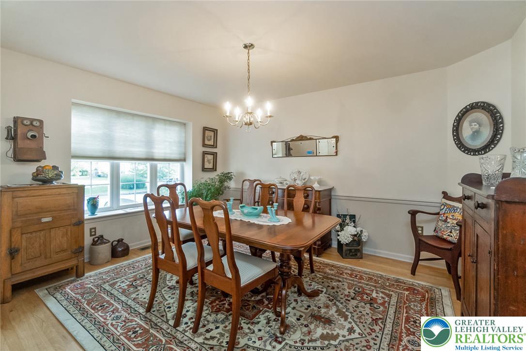 276 Park Ridge Drive Property Photo 7